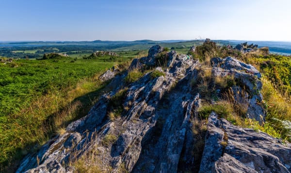 Les Monts d'Arrée et vue sur le FInistère