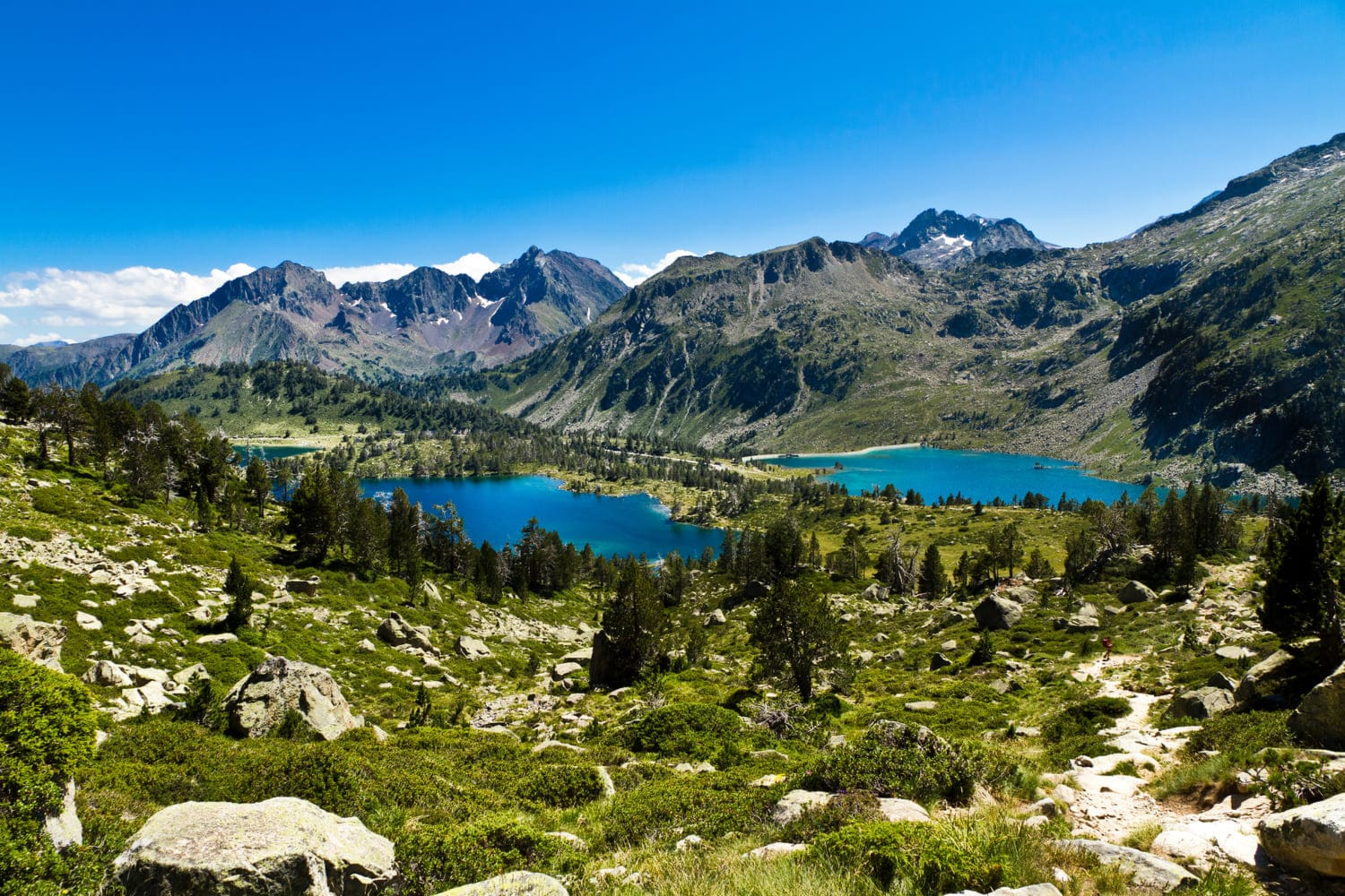 Le lac d'Aumar et le lac d'Aubert dans le massif du Néouvielle