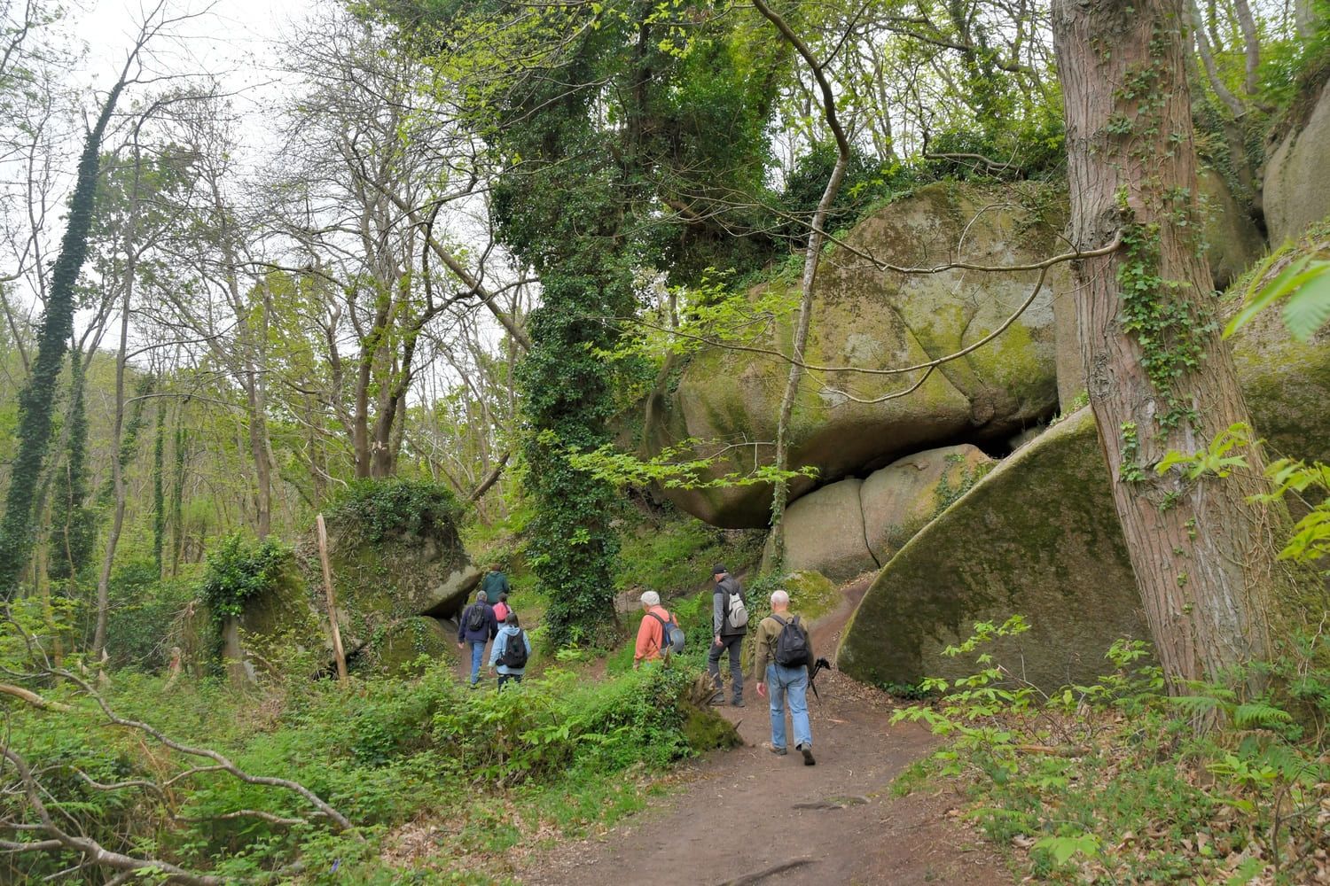 En randonnée dans la vallée des Traouïero.