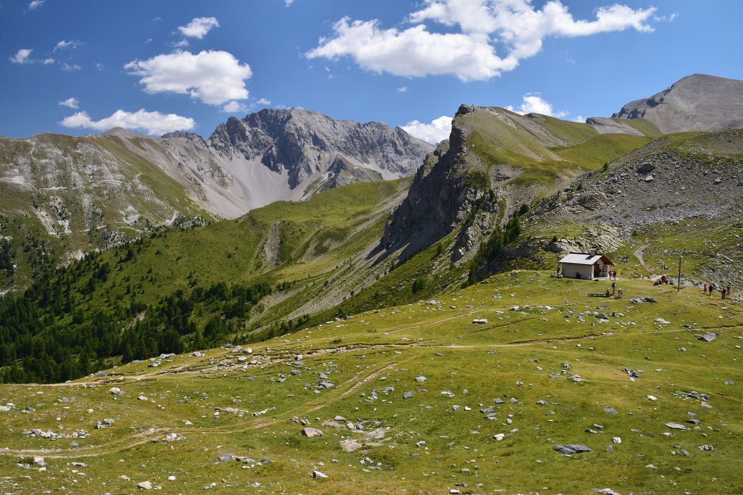 La chapelle Sainte-Anne à côté du lac du même nom