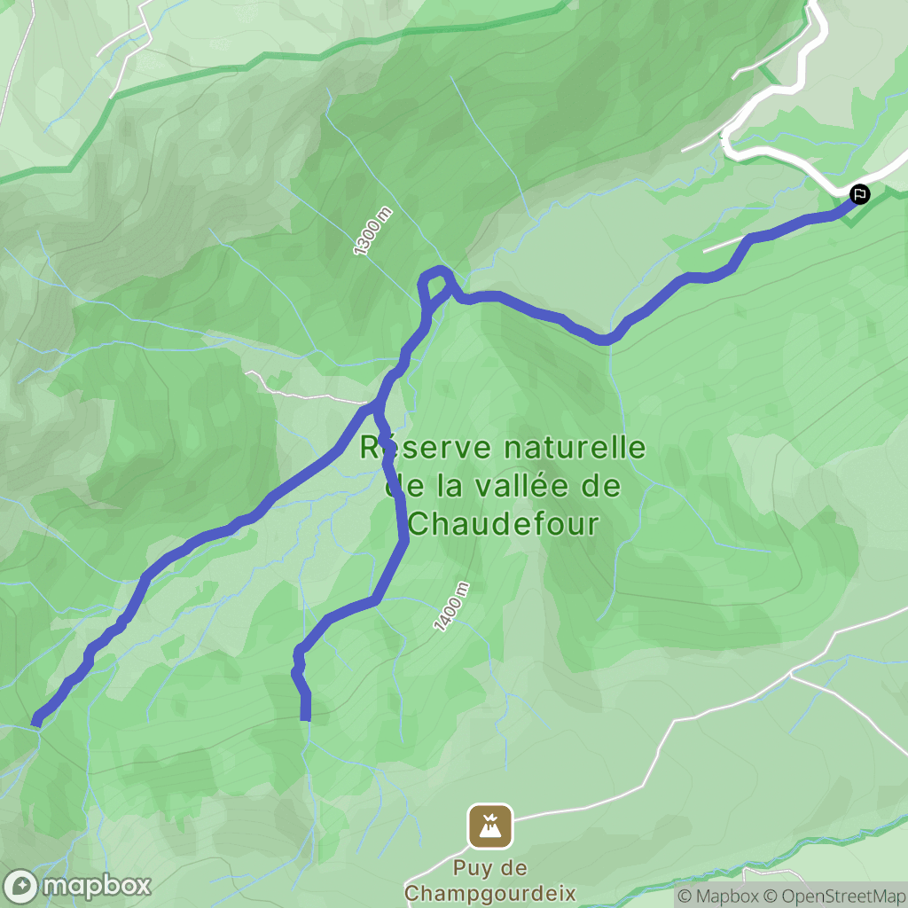 Chambon-sur-Lac: routekaart voor buitenactiviteiten - France