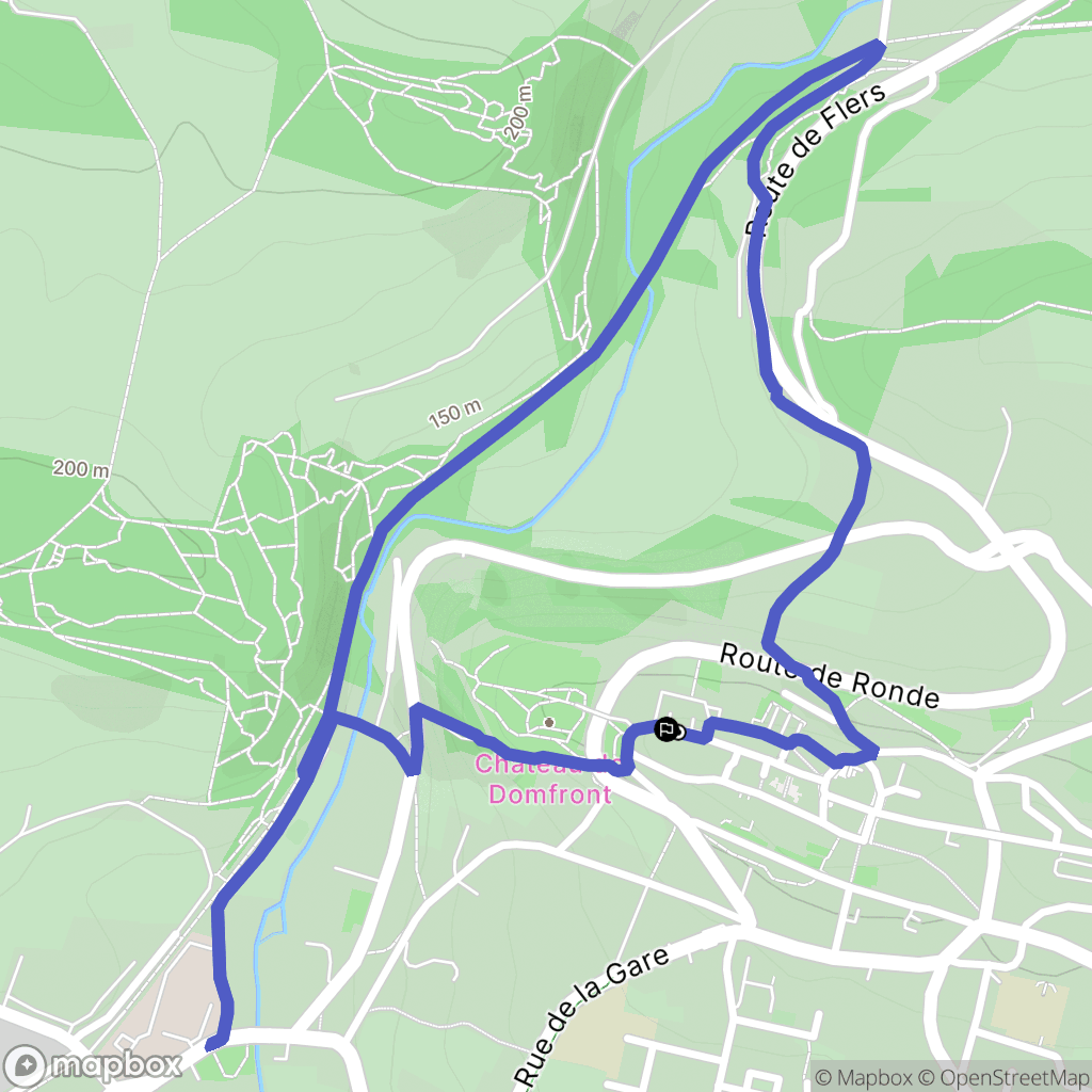 Domfront-en-Poiraie : carte du parcours de randonnée - France
