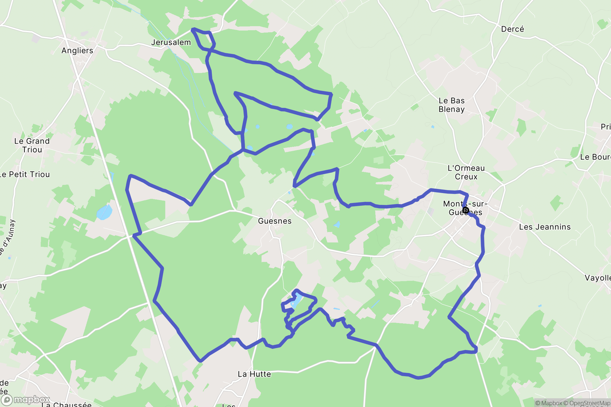 Monts-sur-Guesnes : carte du parcours de randonnée - France