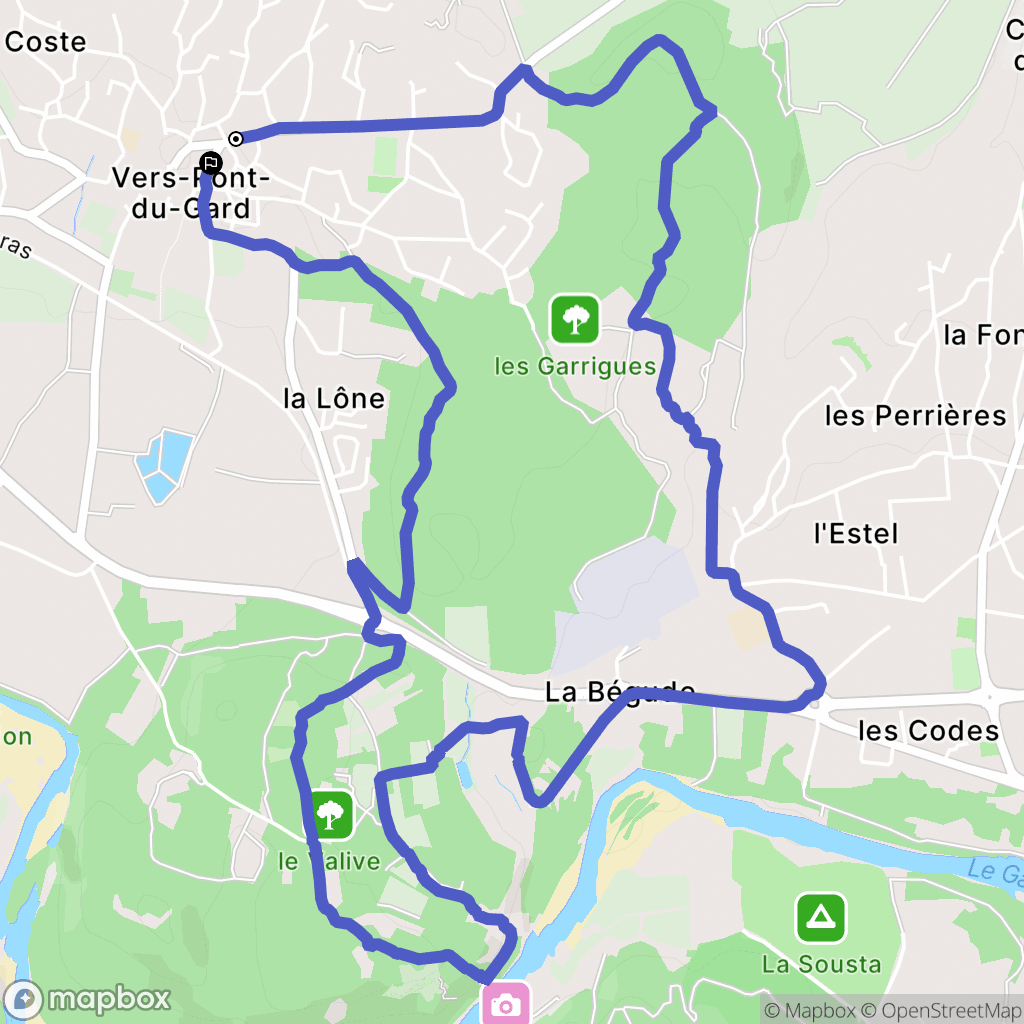 Vers-Pont-du-Gard : carte du parcours de randonnée - France