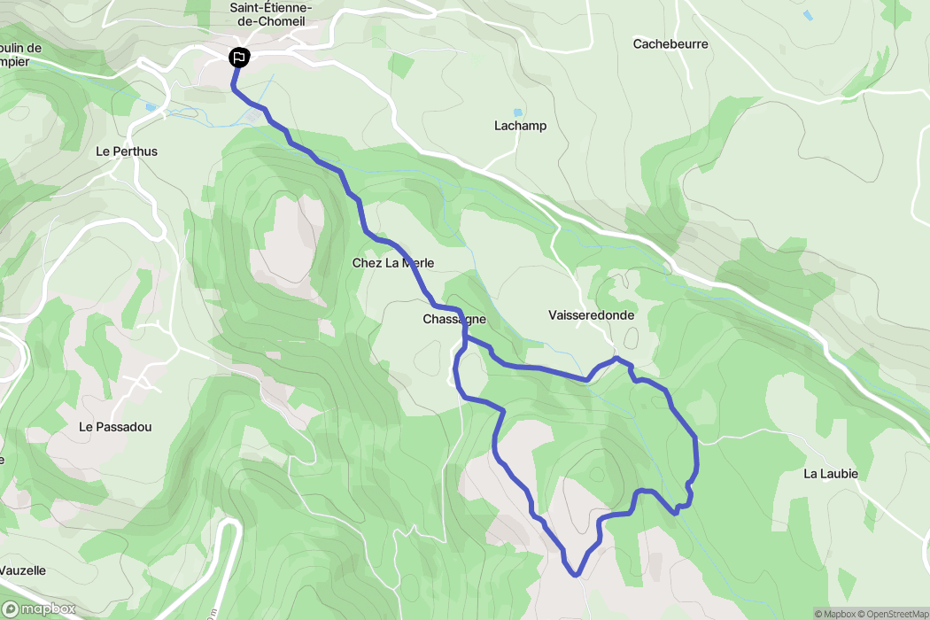 Saint-Étienne-de-Chomeil : carte du parcours de randonnée - France