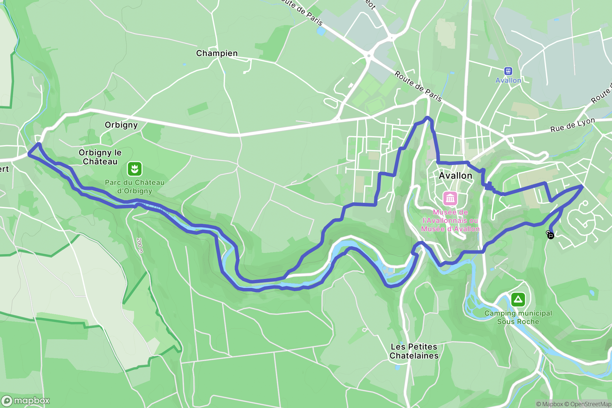 Avallon: routekaart voor buitenactiviteiten - France