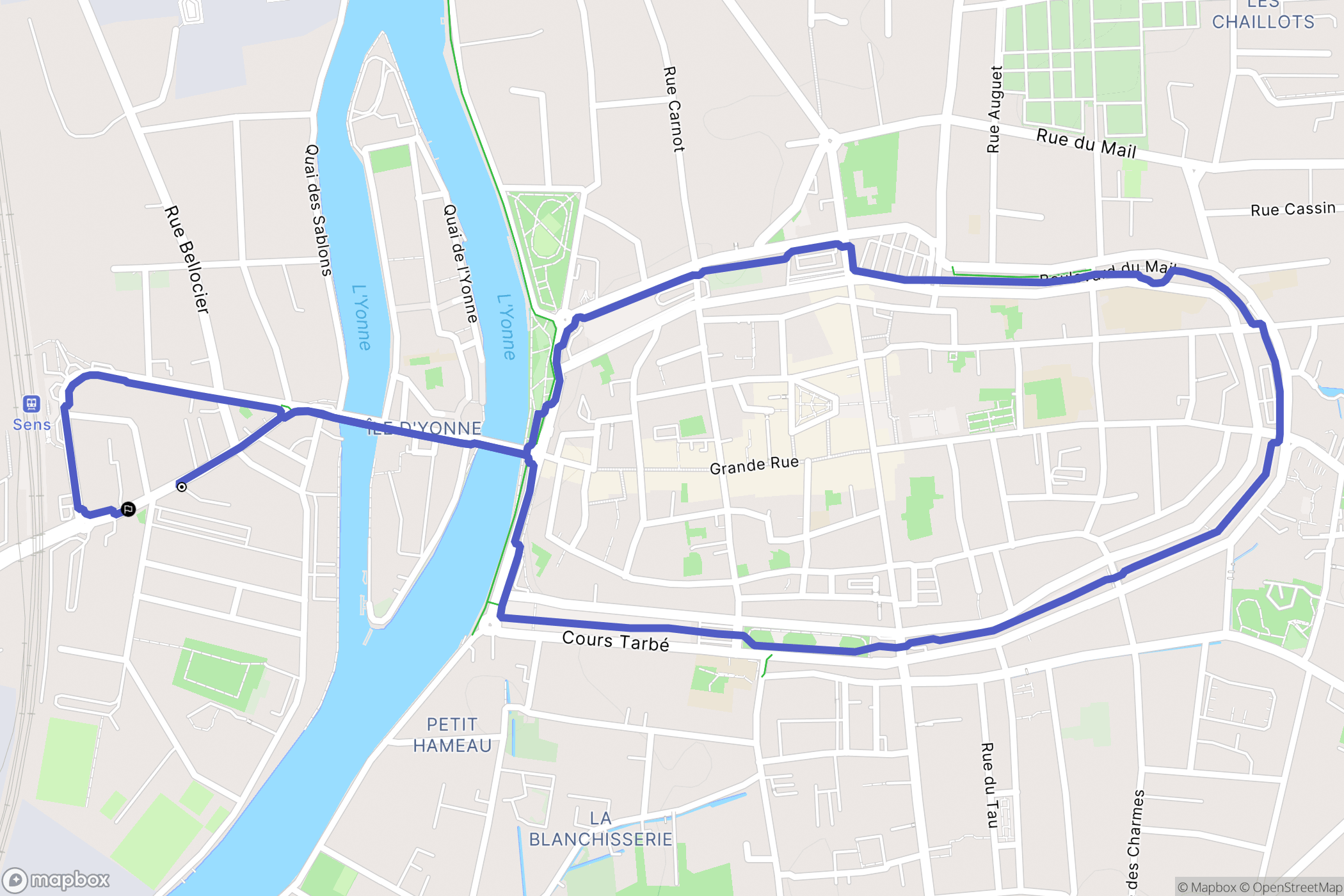 Sens : carte du parcours de randonnée - France
