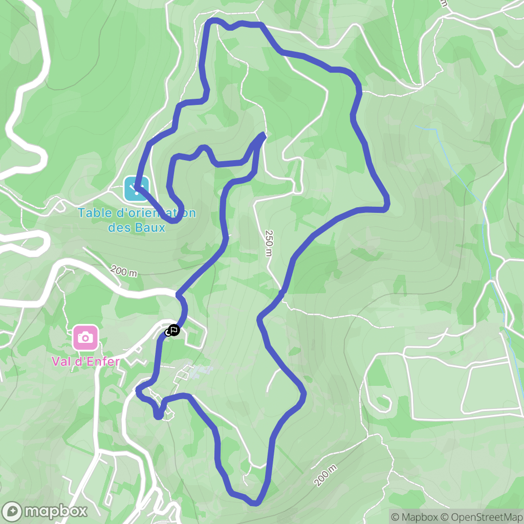 Les Baux-de-Provence : carte du parcours de randonnée - France