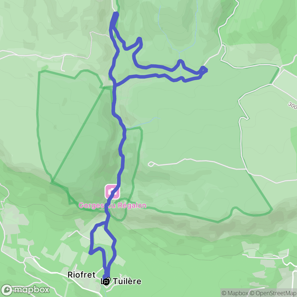 Cheval-Blanc : carte du parcours de randonnée - France