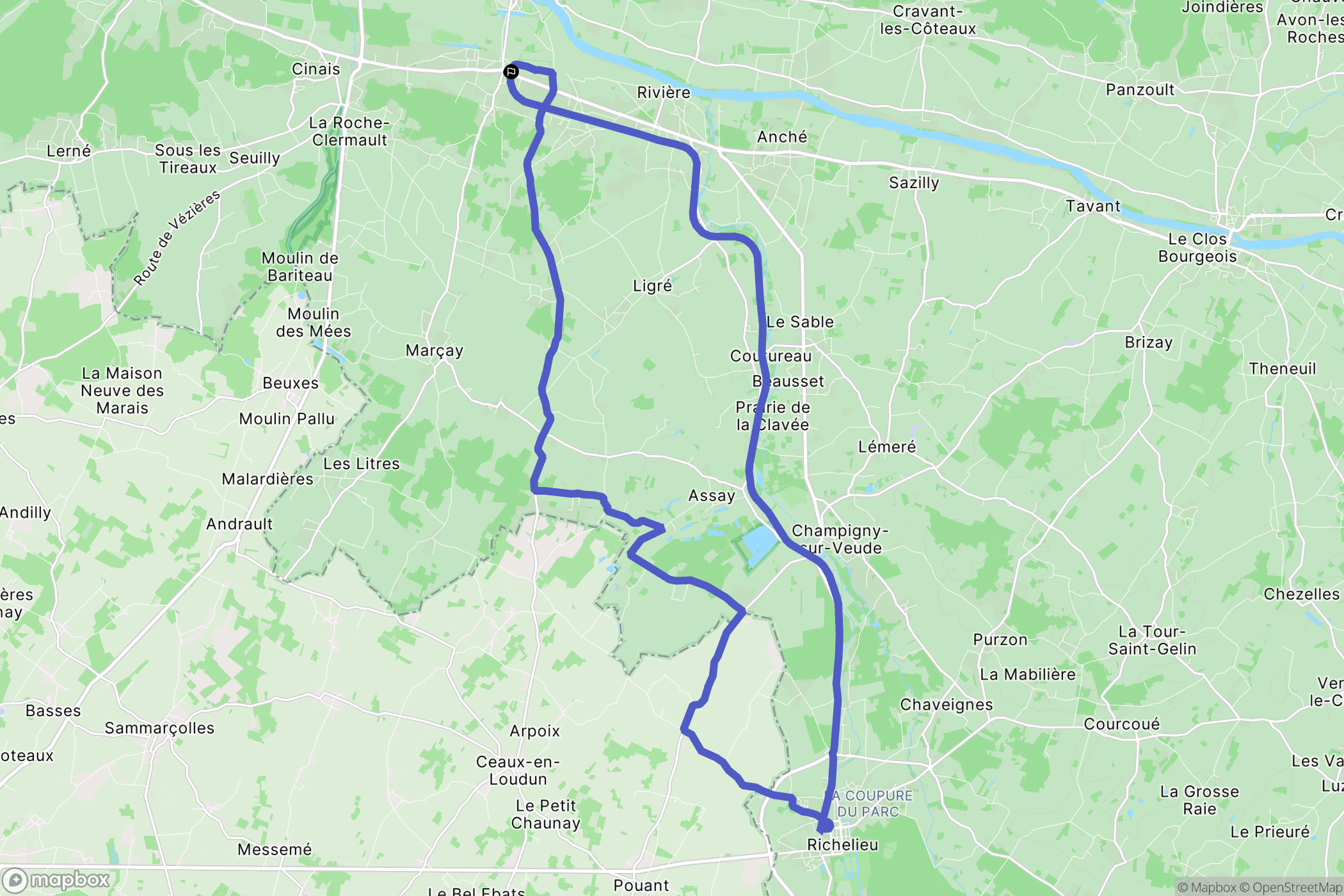 Chinon : carte du parcours de randonnée - France