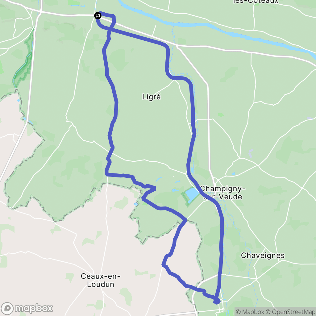 Chinon : carte du parcours de randonnée - France