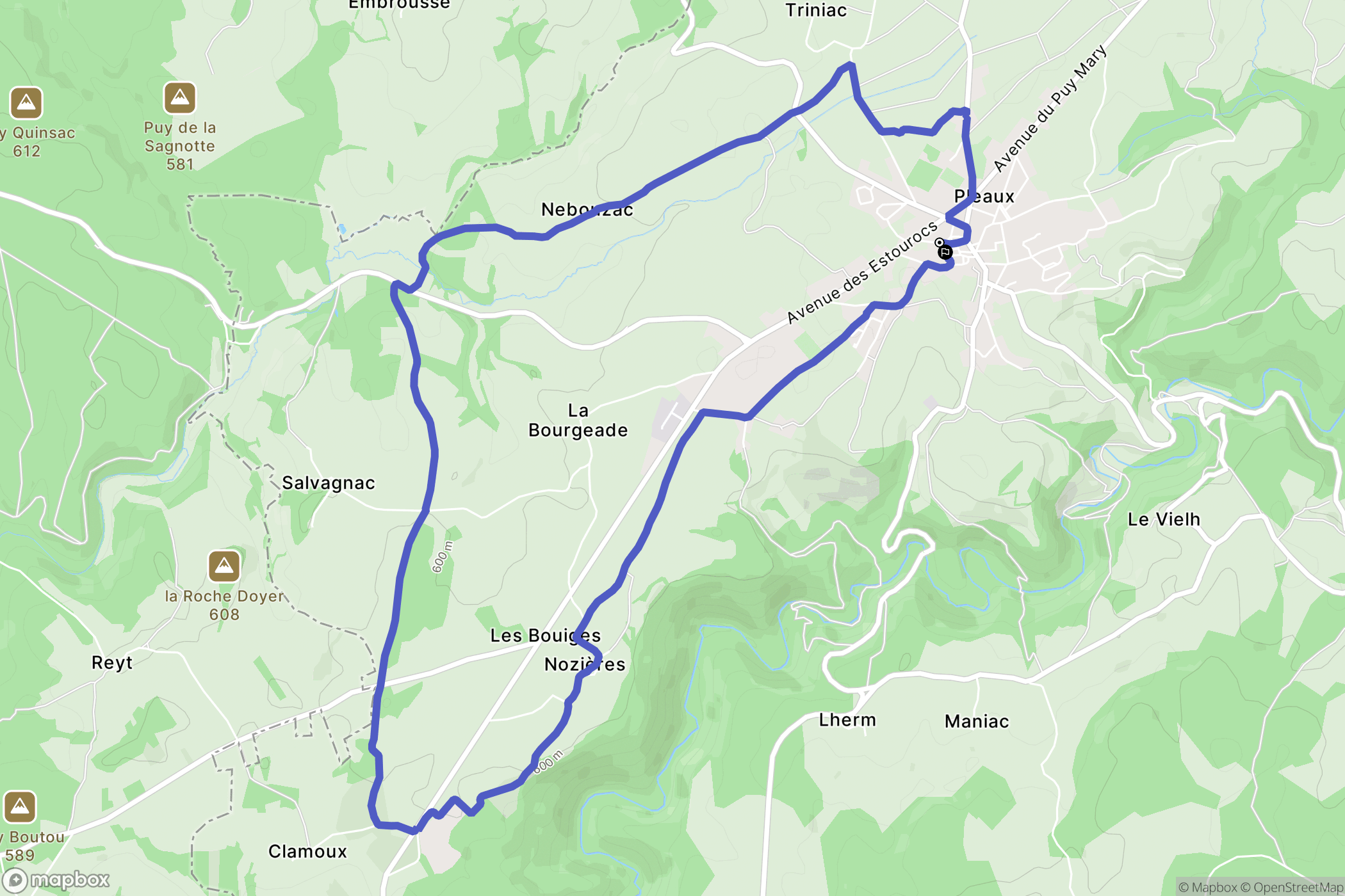 Pleaux: routekaart voor buitenactiviteiten - France