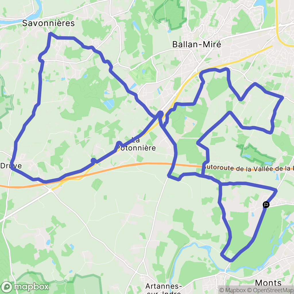 Monts : carte du parcours de randonnée - France
