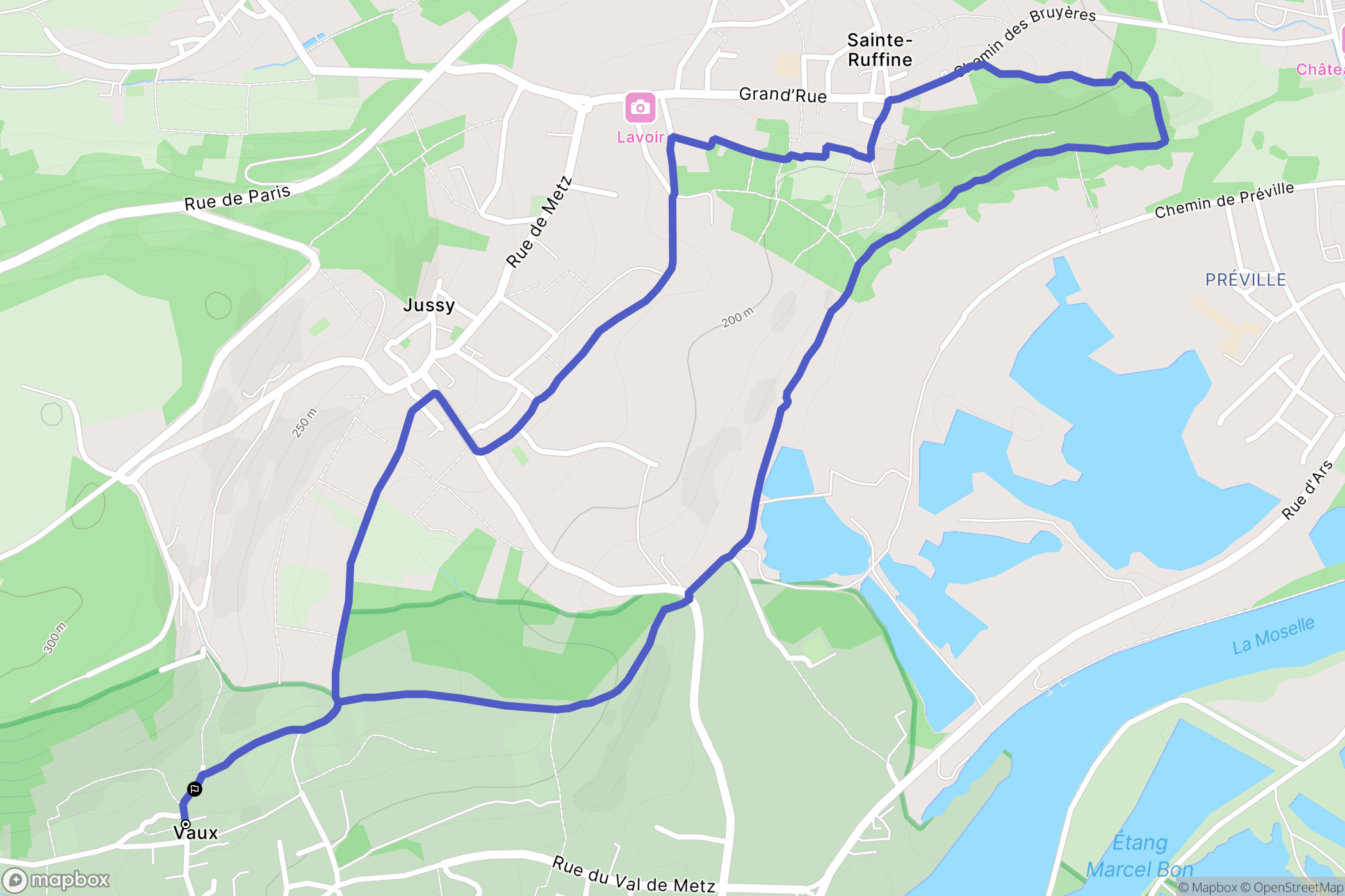 Vaux : carte du parcours de randonnée - France