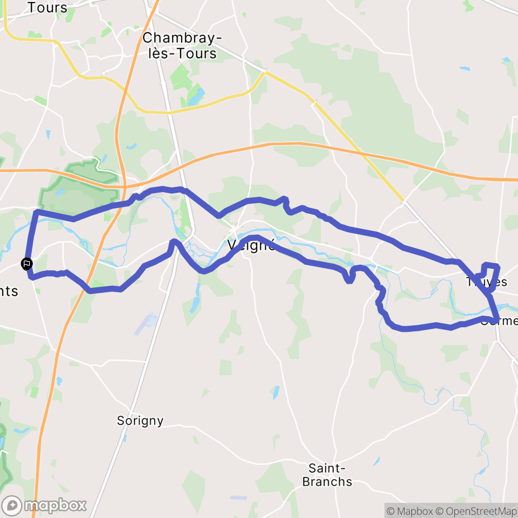 Monts : carte du parcours de randonnée - France