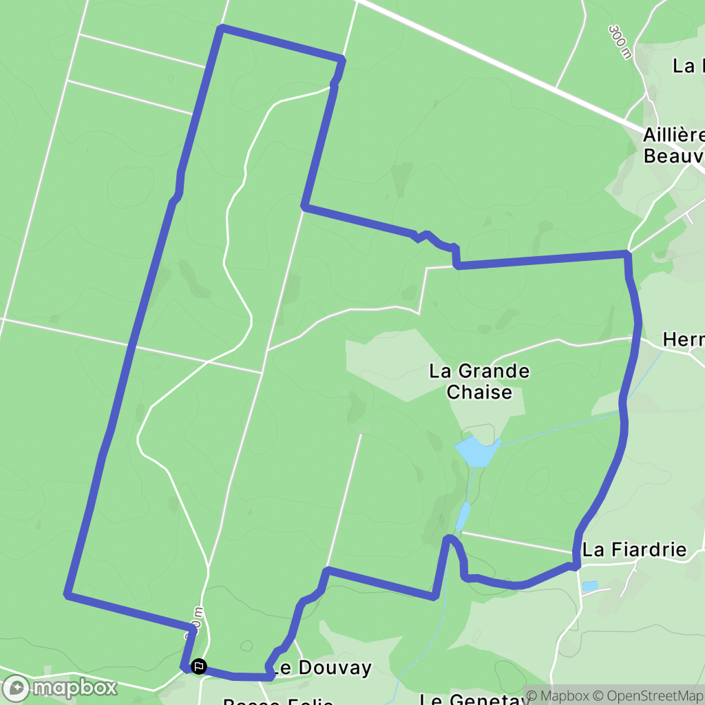Villaines-la-Carelle : carte du parcours de randonnée - France