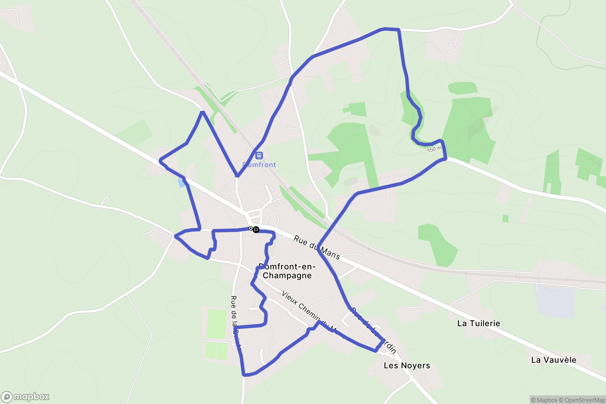 Domfront-en-Champagne : carte du parcours de randonnée - France