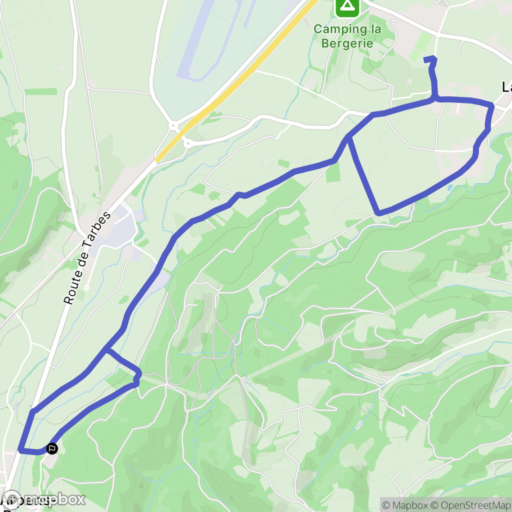 Adé : carte du parcours de randonnée - France