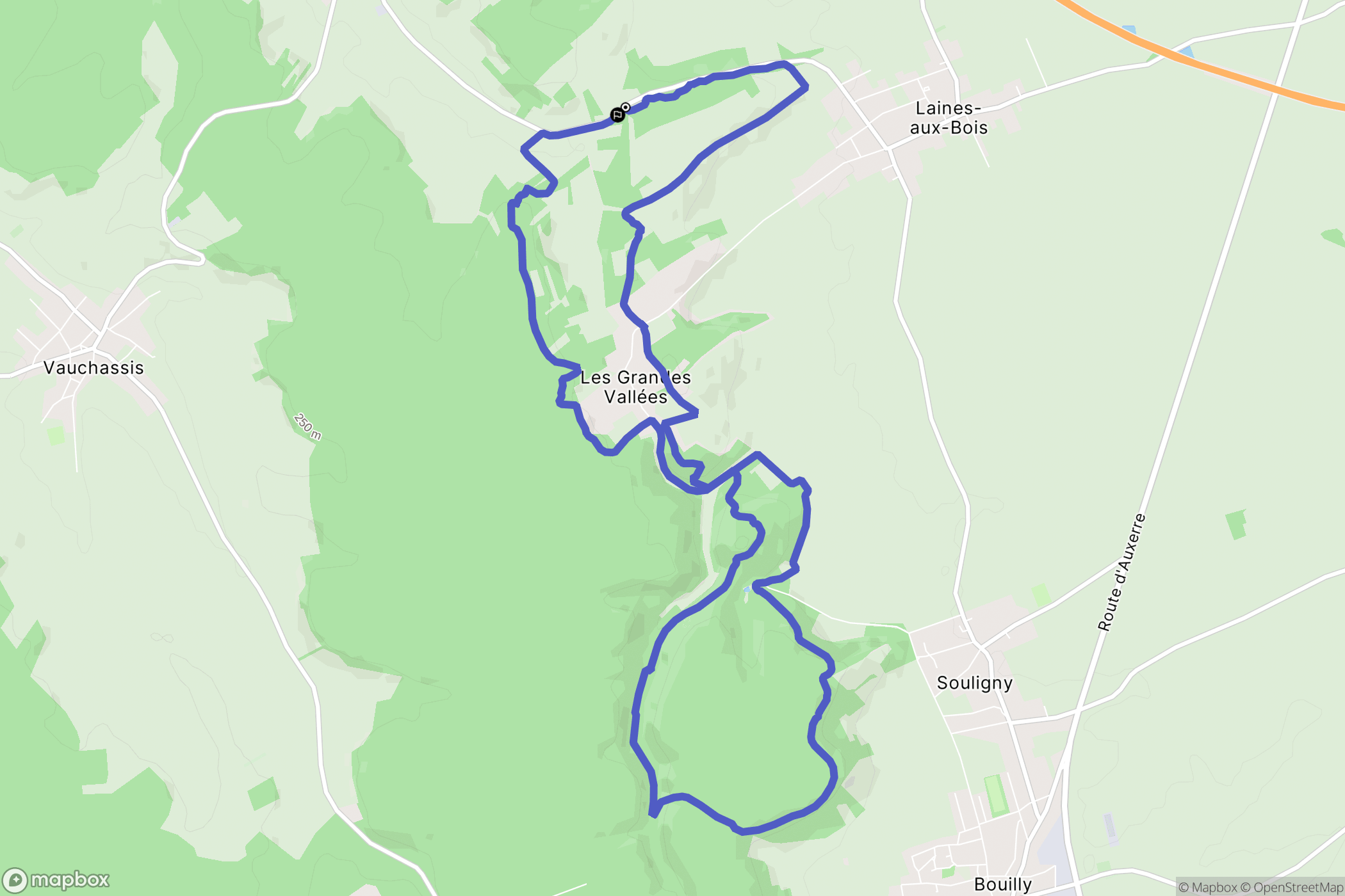 Laines-aux-Bois: routekaart voor buitenactiviteiten - France