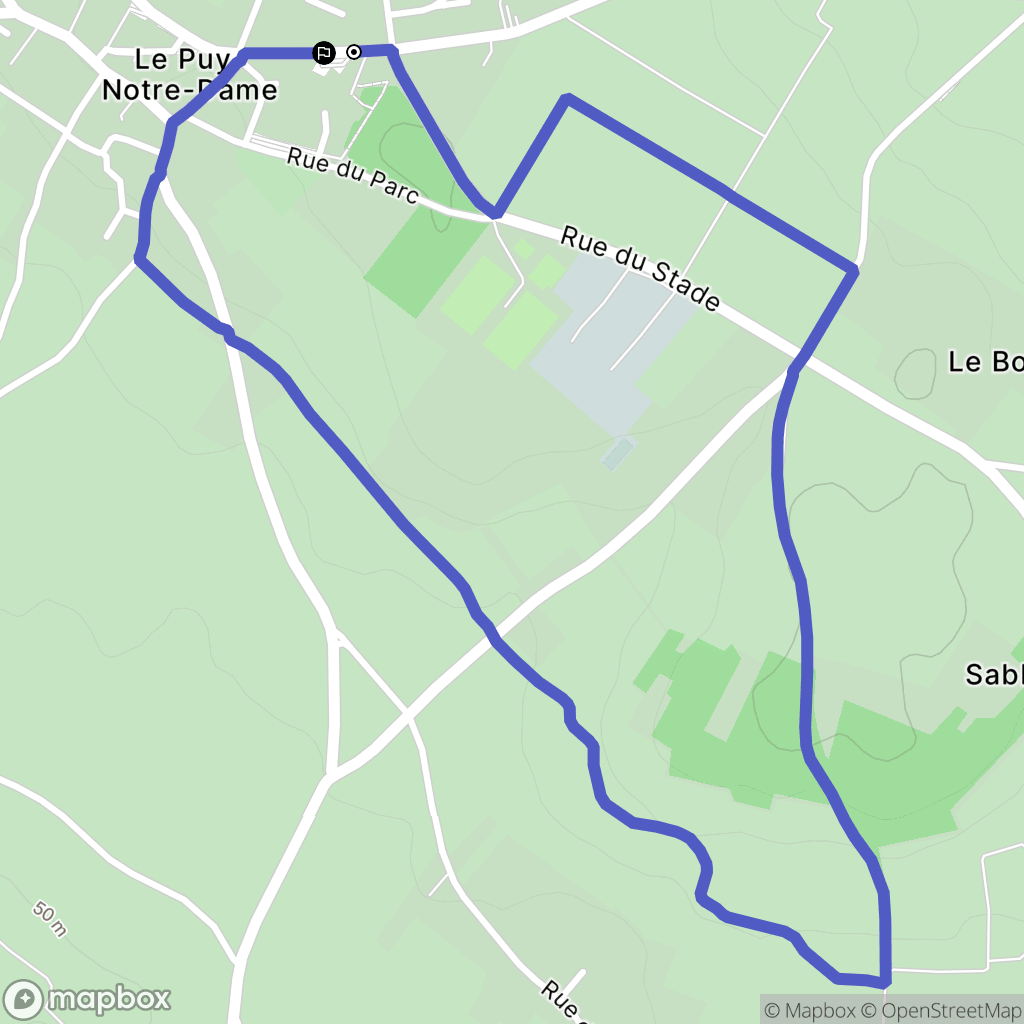 Puy-Notre-Dame: routekaart voor buitenactiviteiten - France