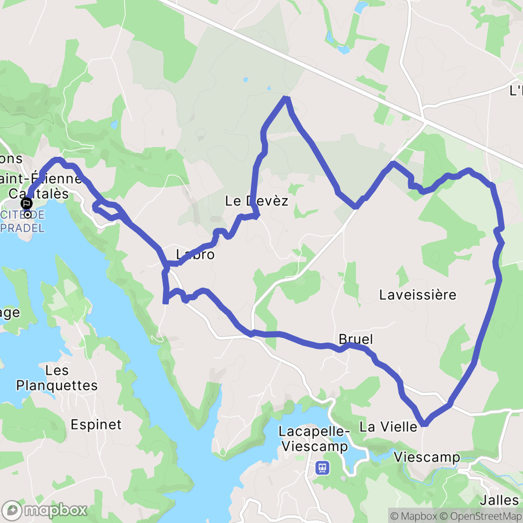 Saint-Etienne-Cantalès : carte du parcours de randonnée - France