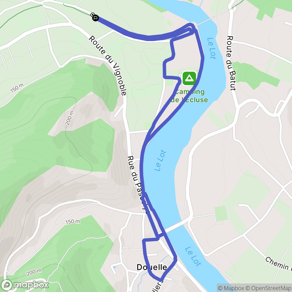 Douelle : carte du parcours de randonnée - France