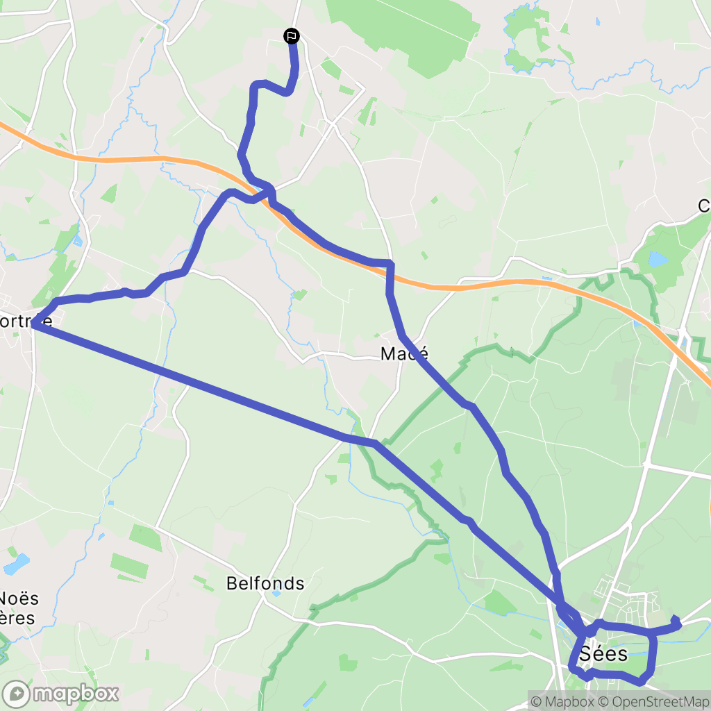 Le Château-d'Almenêches : carte du parcours de randonnée - France
