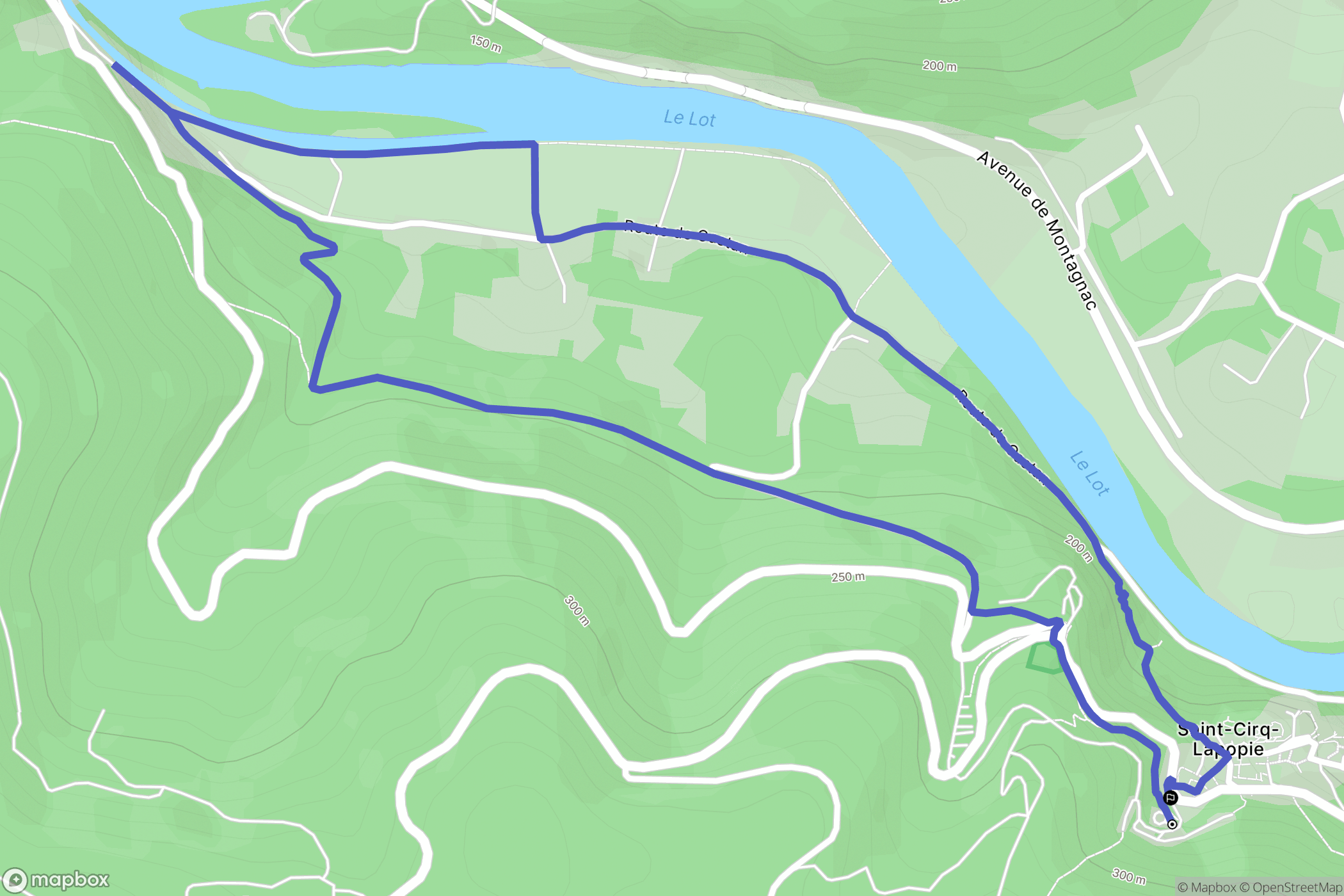 Saint-Cirq-Lapopie : carte du parcours de randonnée - France