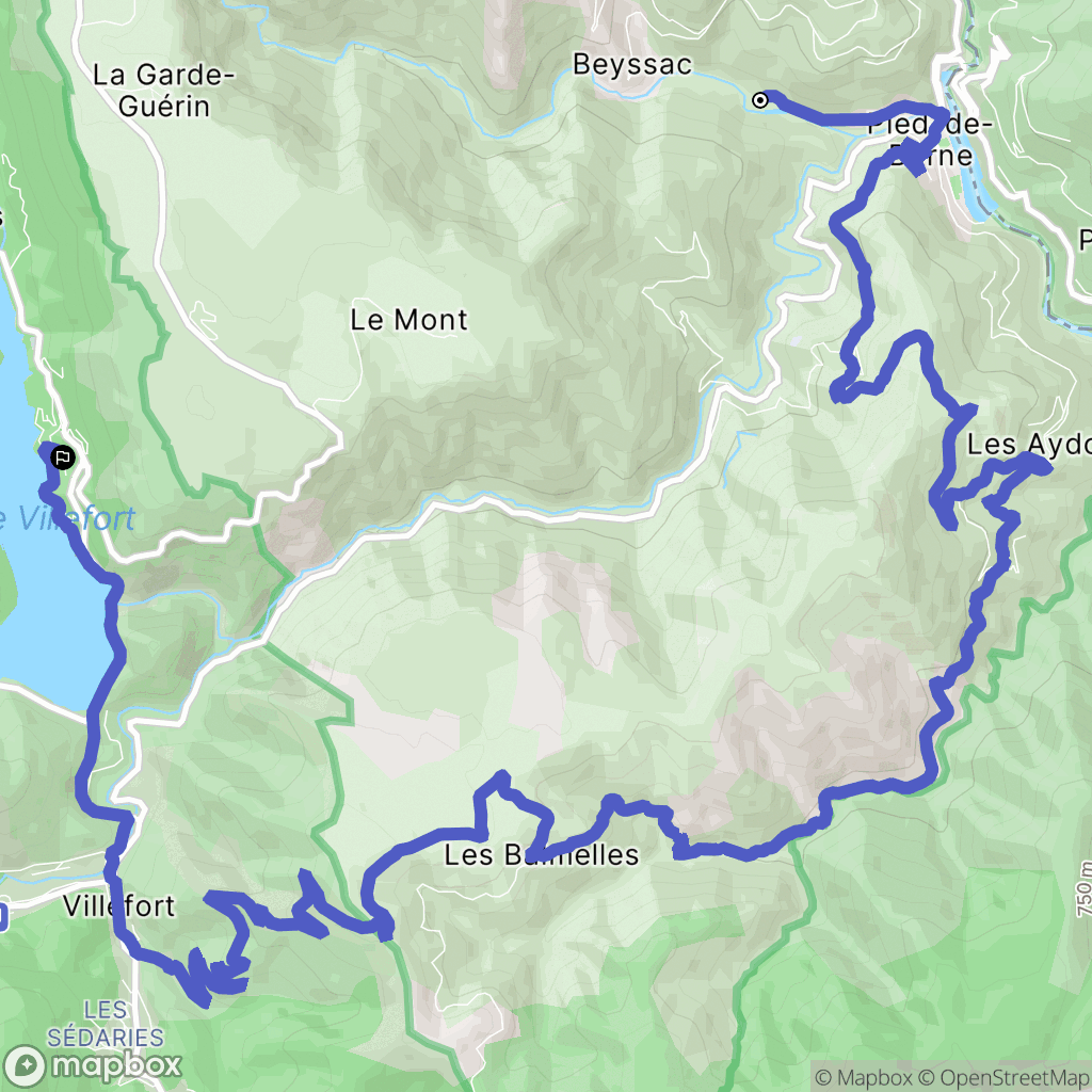 Pied-de-Borne : carte du parcours de randonnée - France