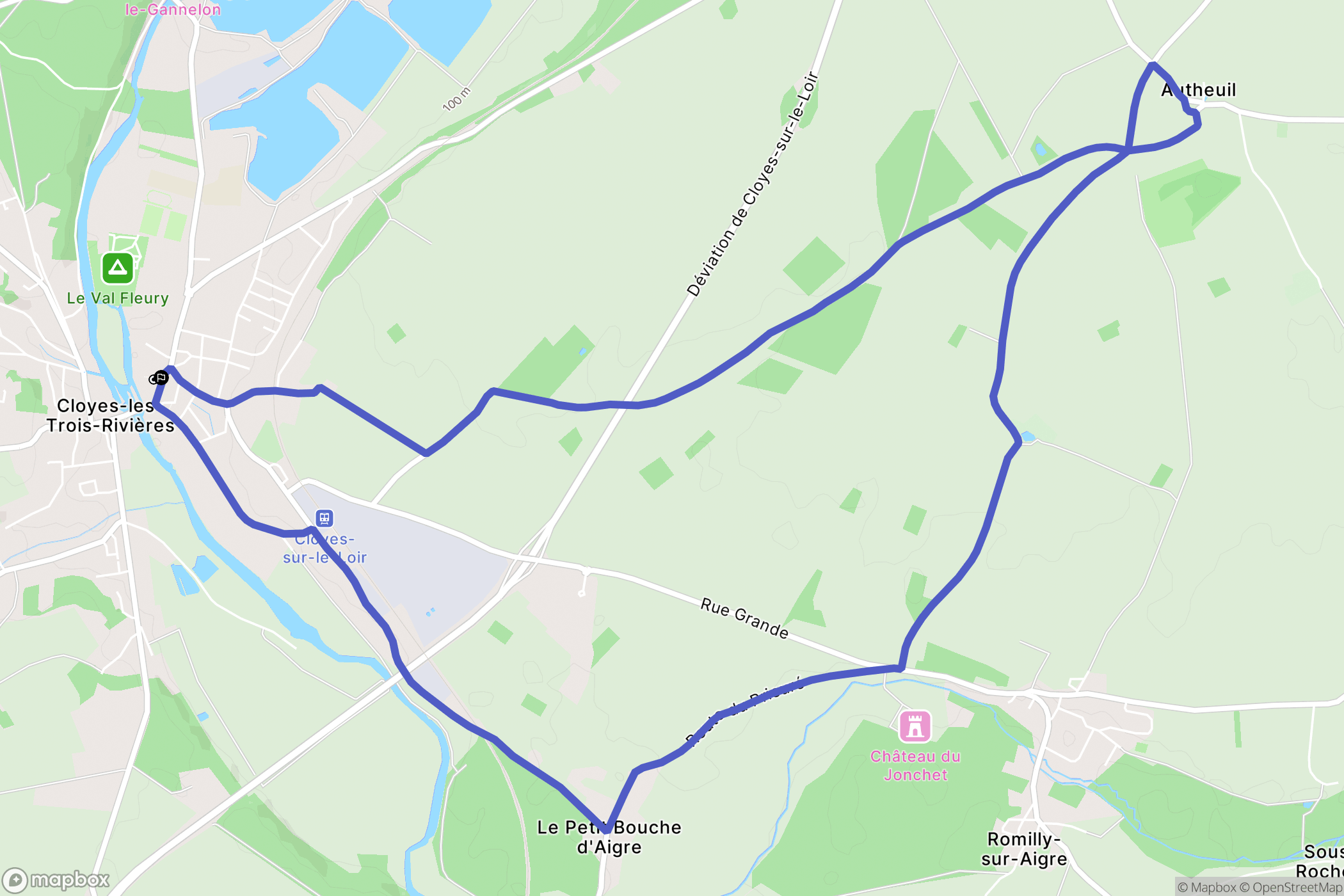 Cloyes-les-Trois-Rivières : carte du parcours de randonnée - France