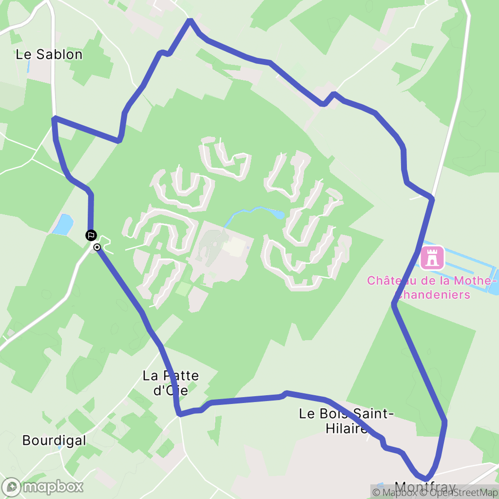 Les Trois-Moutiers : carte du parcours de randonnée - France