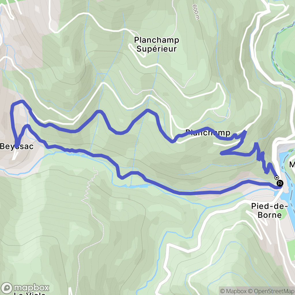 Pied-de-Borne : carte du parcours de randonnée - France