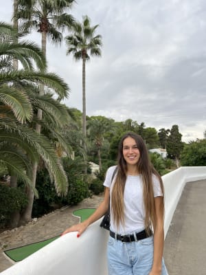 Sara M.