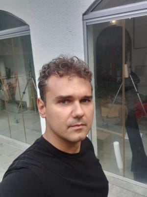 Stefan T.