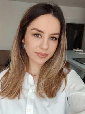 Aldina K.