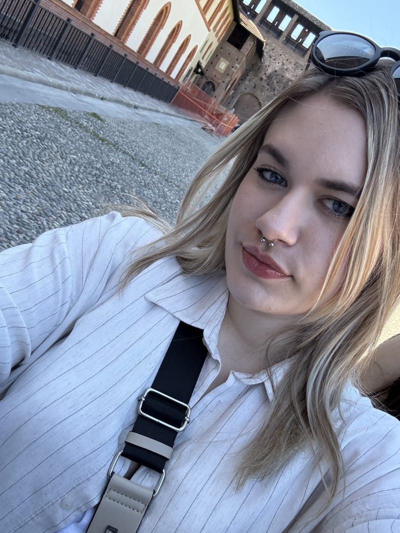 Jovana V.