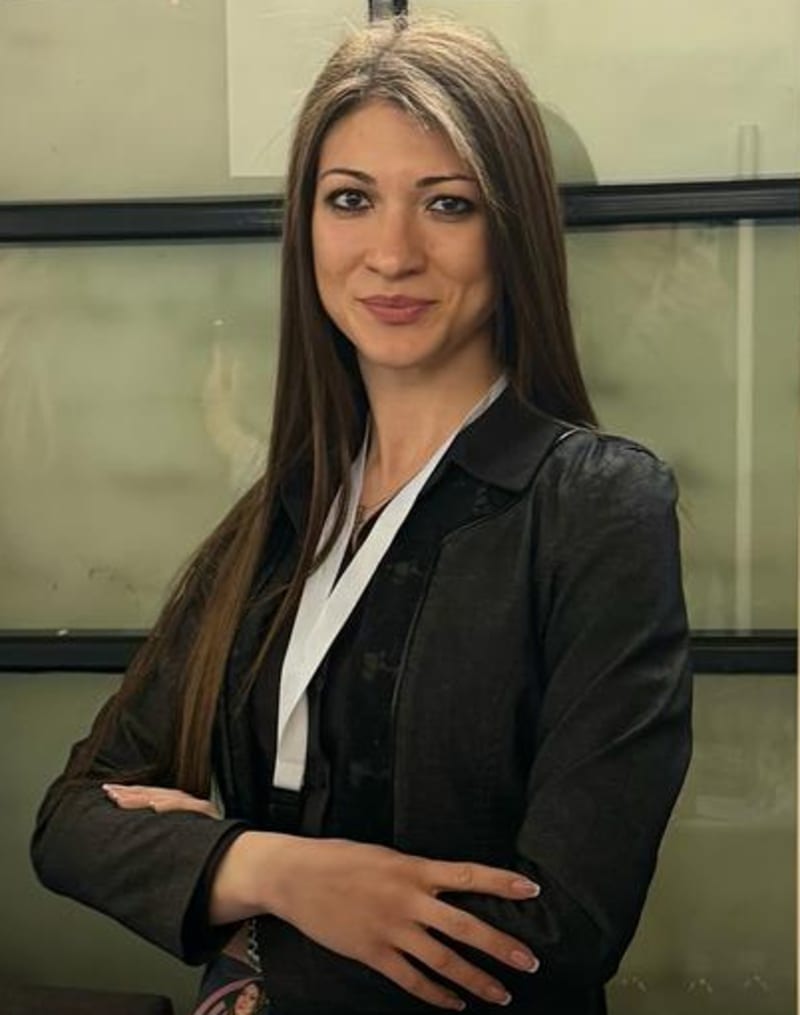 Ana L.