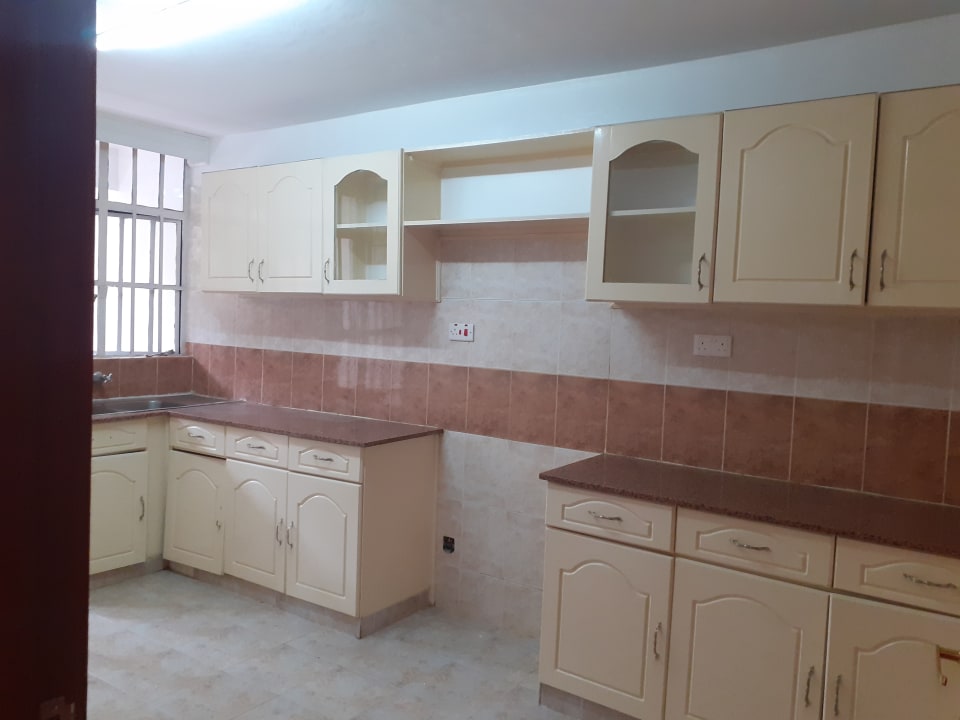 3 Bedroom Apartment for sale in Lavington!