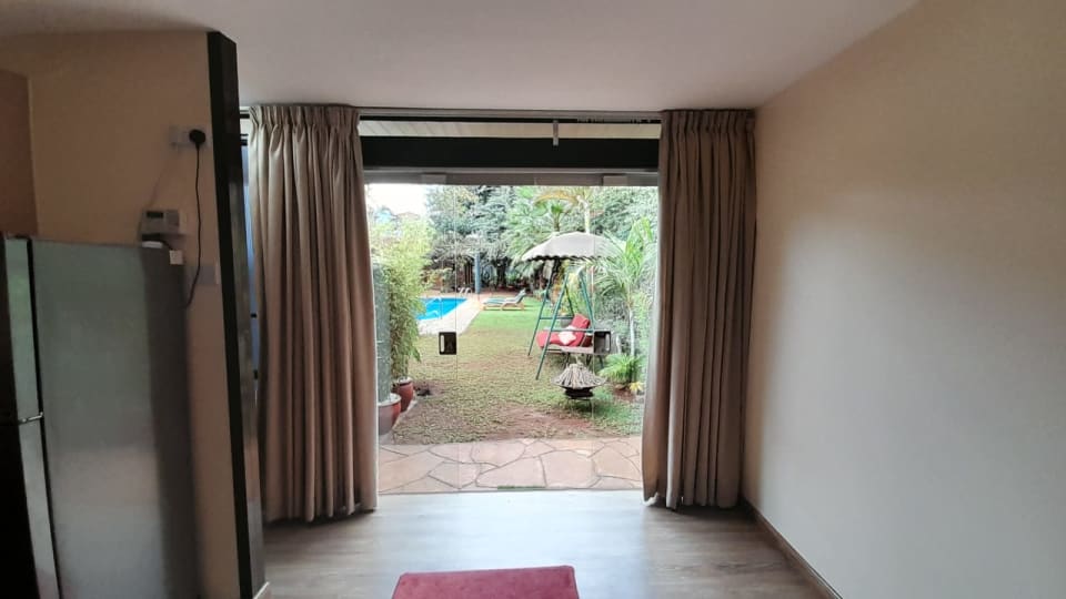 2Br inverted duplex cottage in Lavington