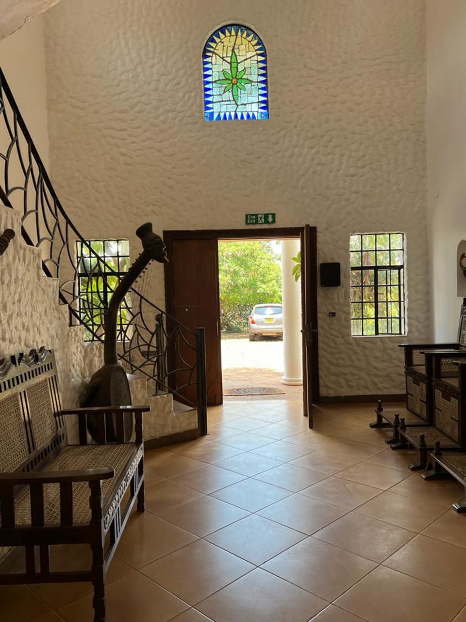2Br furnished house available in Runda