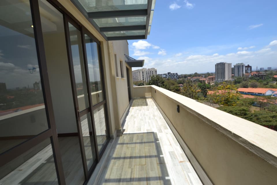 3 Bedroom plus Dsq Penthouse in Kilimani