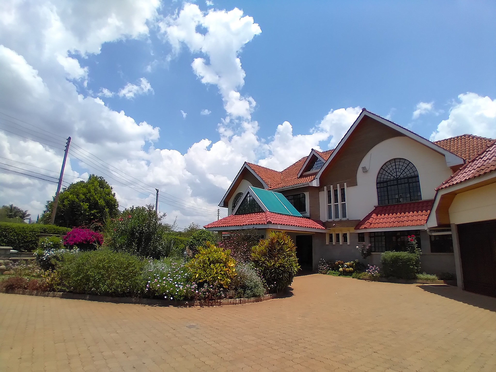 Captivating 5 Bedroom Standalone House in Runda