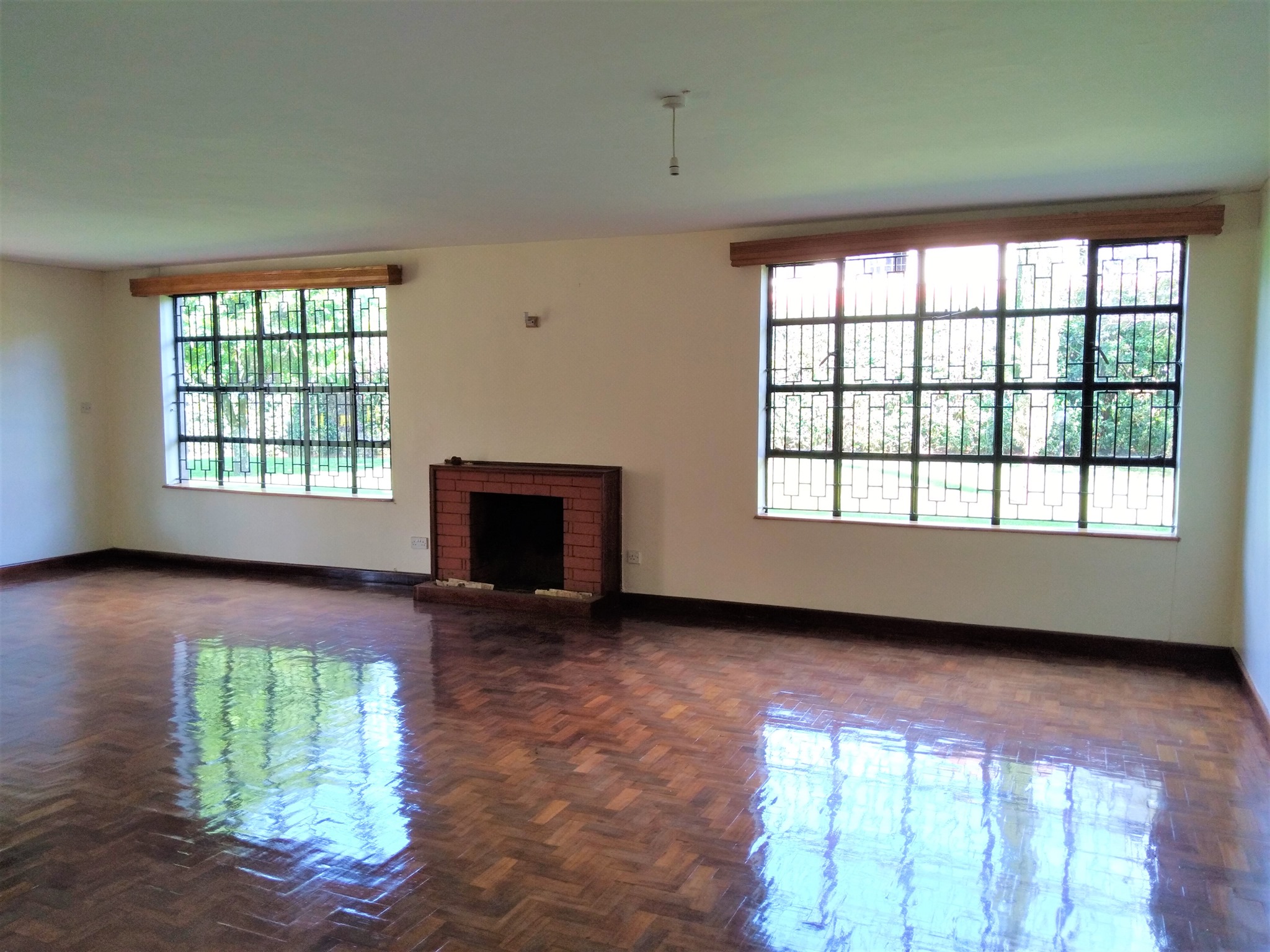 Outstanding Standalone House in Kitisuru