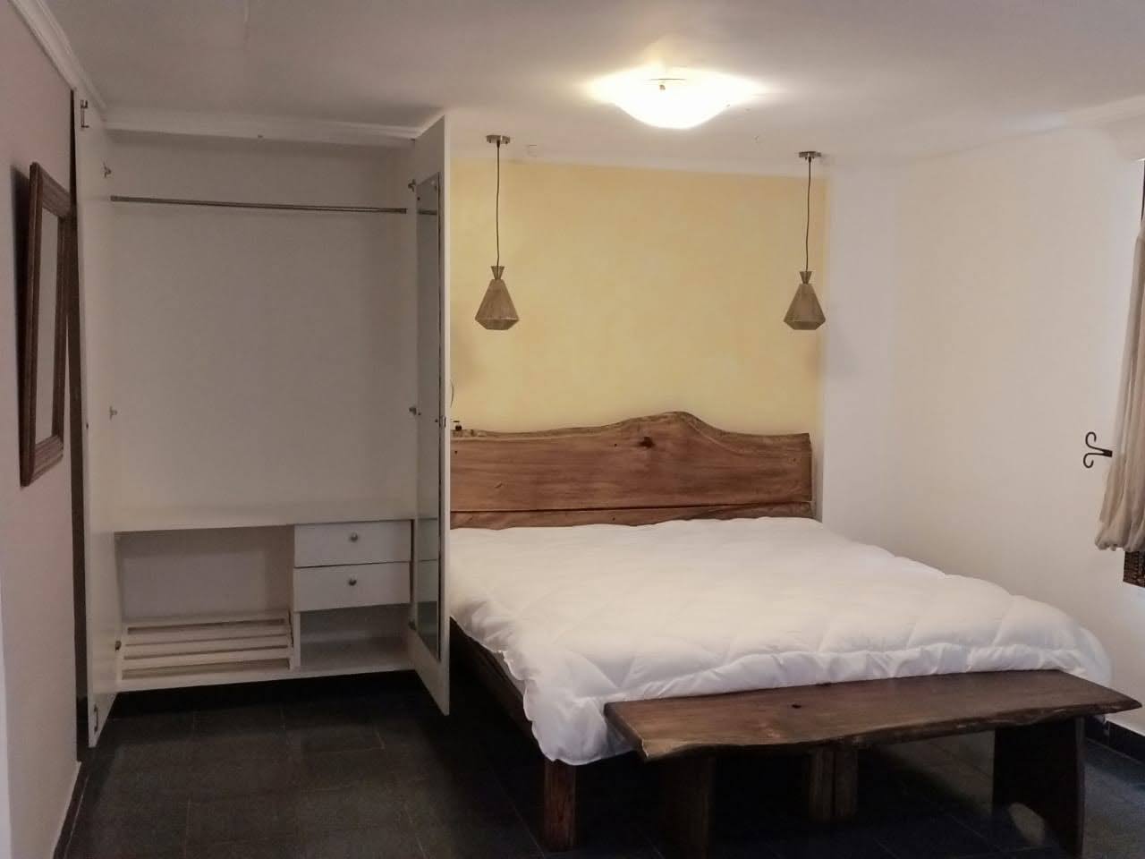Furnished and serviced Studio Apartment in Spring Valley