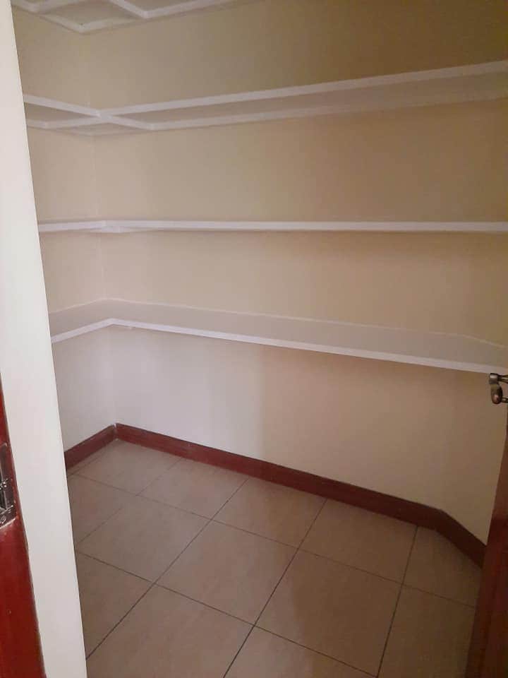 Unfurnished 2 Bedroom apartment in Kilimani