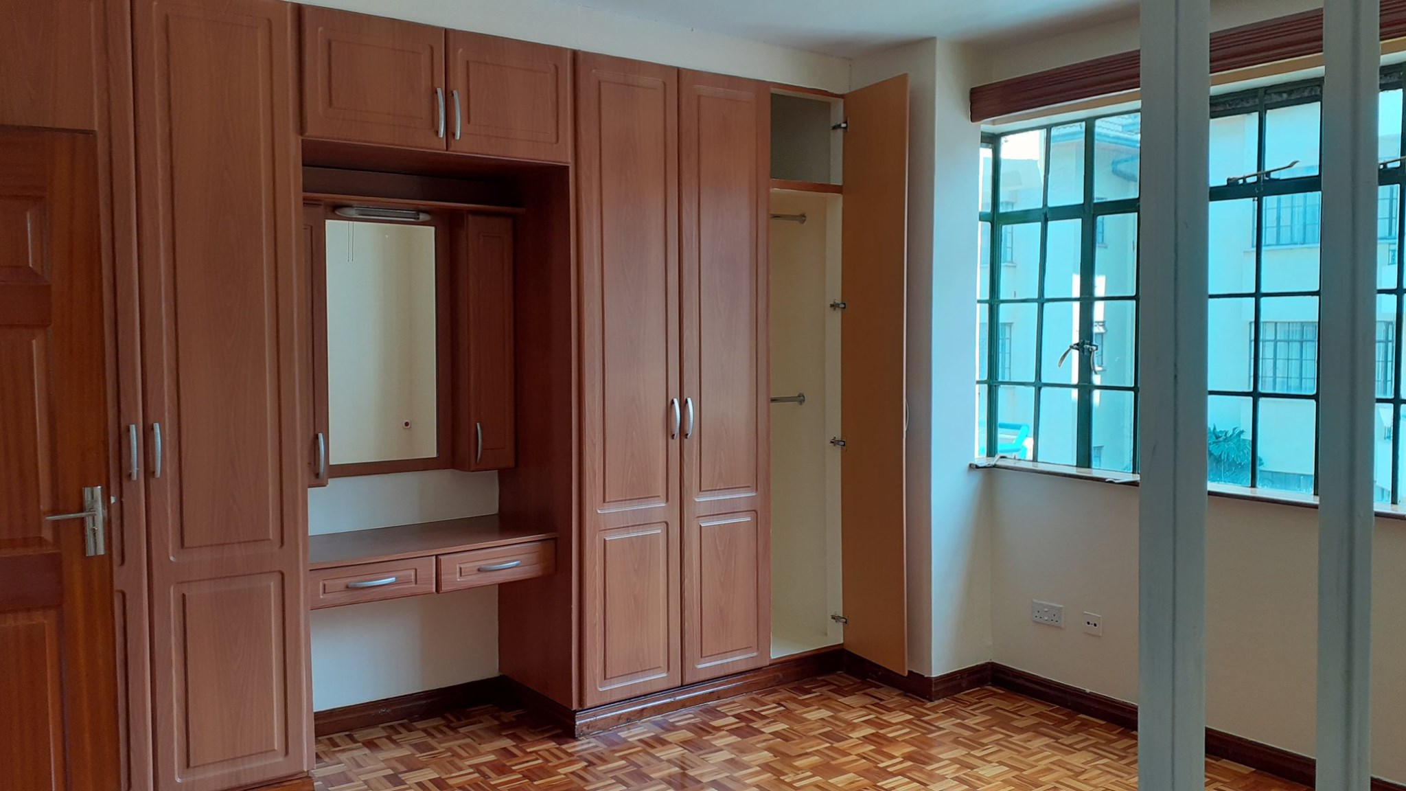Unfurnished 3 bedroom Apartment in Lavington
