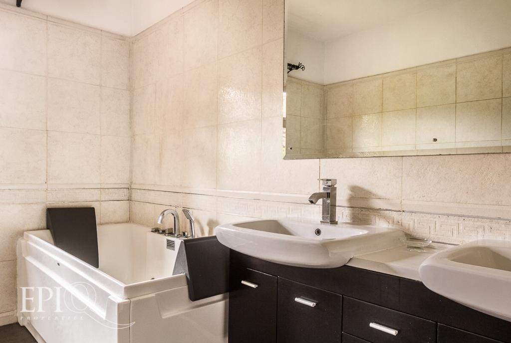 5 Bedroom Plus Sq House in Karen