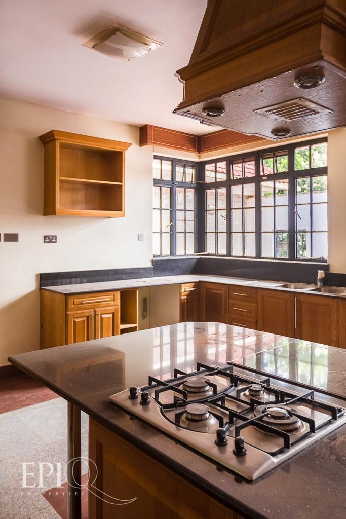 4 bedroom plus 2 Sq House in Karen