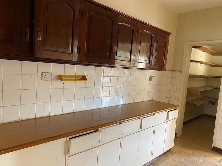 Unfurnished 4 Bedroom plus Sq Townhouse In Lavington area