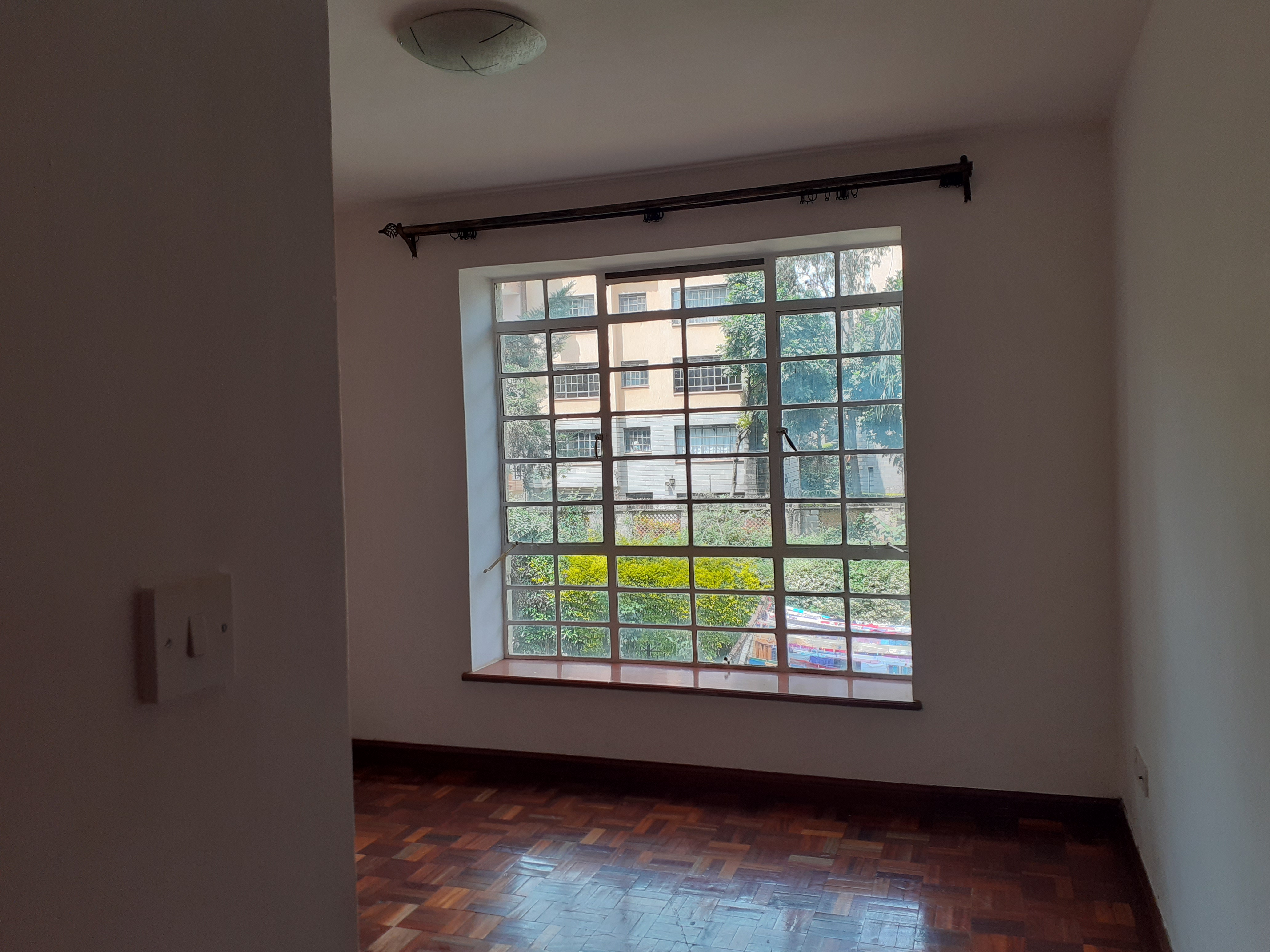  UNFURNISHED 3 BEDROOM APARTMENT IN LAVINGTON